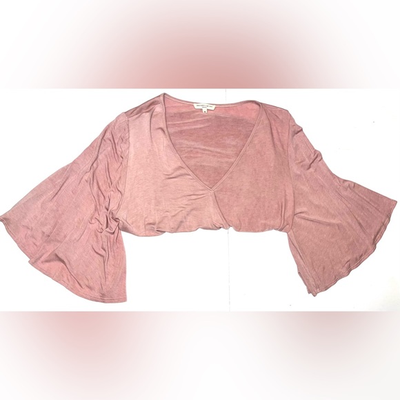 Boutique Wasabi + Mint Los Angeles blush pink bell sleeve blouse - Picture 2 of 16